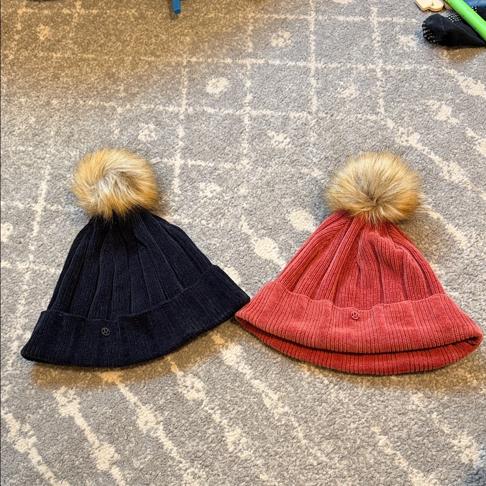 Lululemon Faux Fur PomPom Beanie Bundle